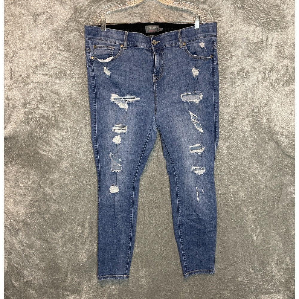 Torrid Womens 20 Plus Premium Stretch High Rise Bombshell Distressed Skinny Jean